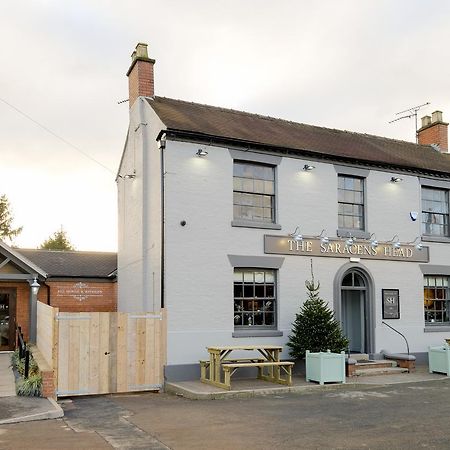 スタッフォード The Saracens Head Bed & Breakfast エクステリア 写真